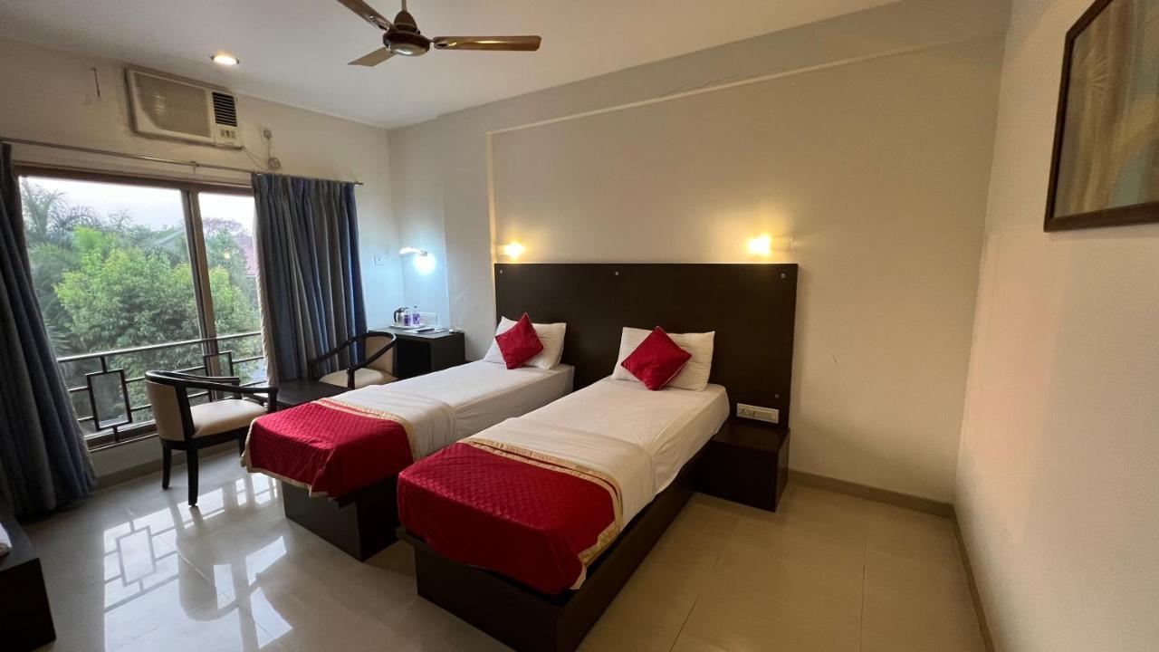 Resort Silver Hills Lonavala Extérieur photo