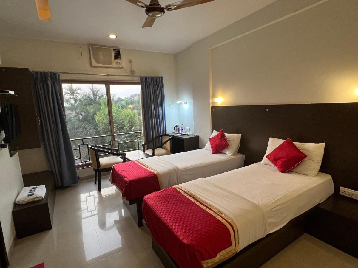 Resort Silver Hills Lonavala Extérieur photo