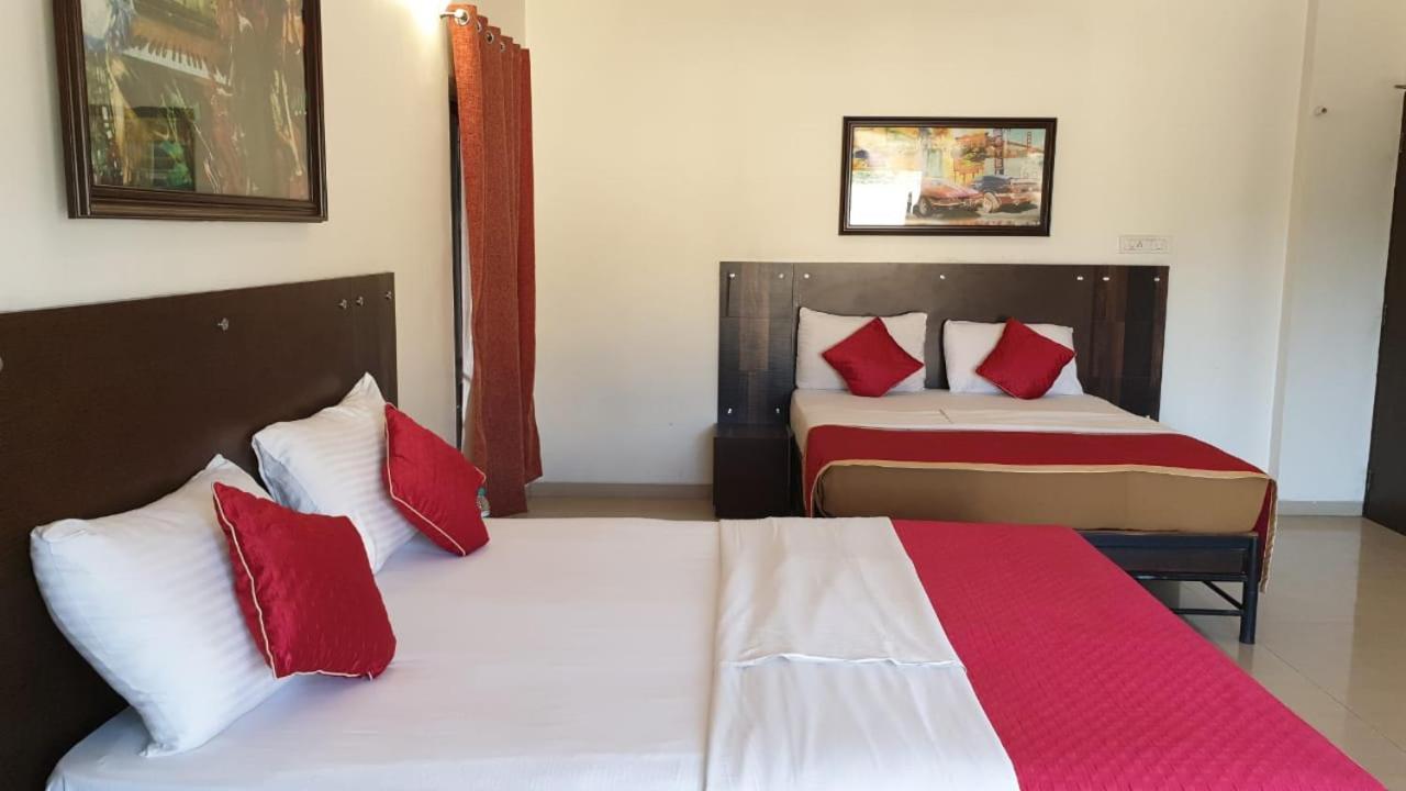 Resort Silver Hills Lonavala Extérieur photo