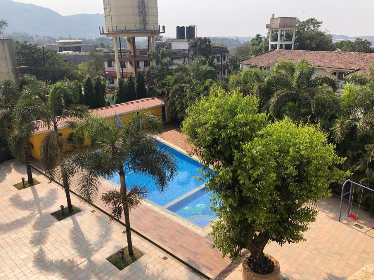 Resort Silver Hills Lonavala Extérieur photo